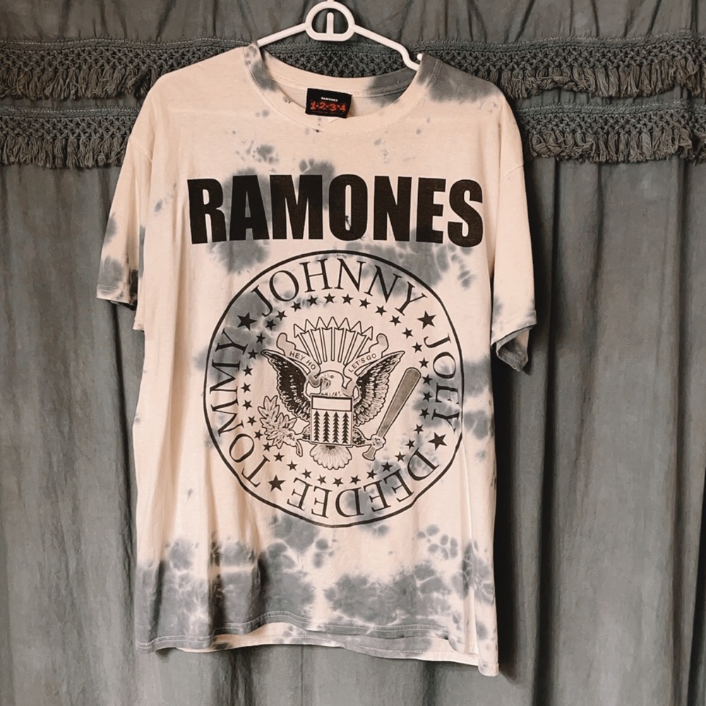 Ramones tee
